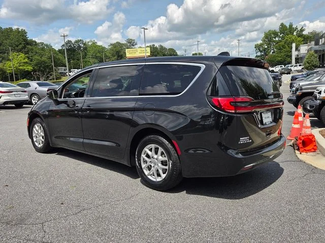 Used 2023 Black Chrysler Touring L image 6