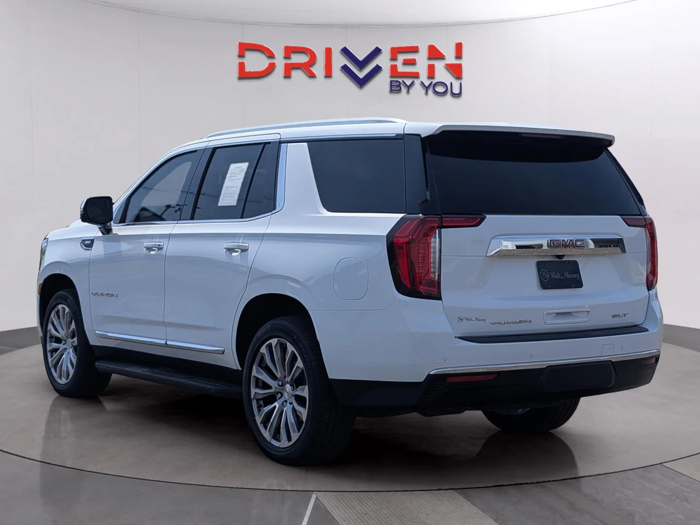 Used 2022 Summit White GMC SLT image 3