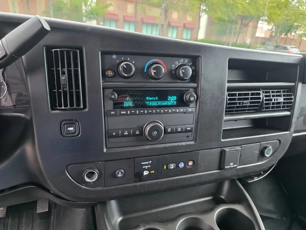 Used 2024 Summit White GMC Work Van image 15