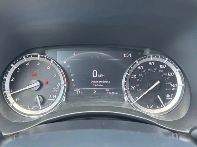 Used 2022  Toyota XLE image 11