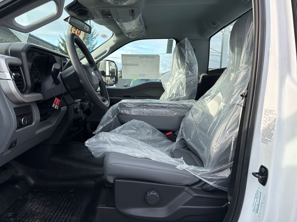 New 2026 Oxford White Ford Mechanical Body image 9
