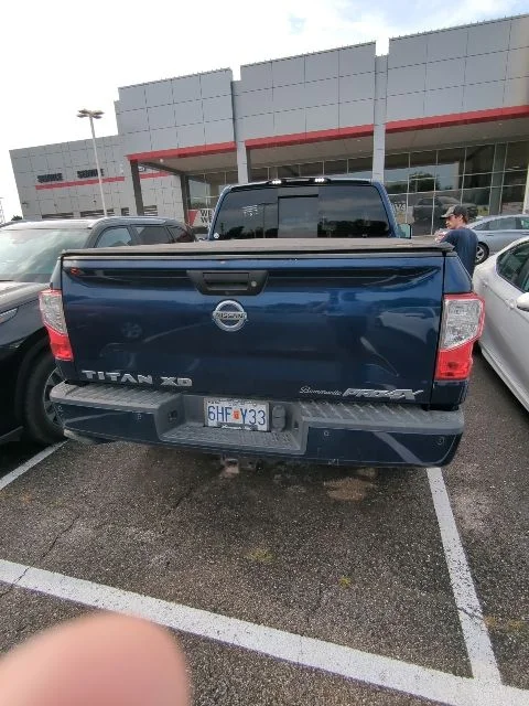 Used 2018 Blue Nissan PRO-4X image 10