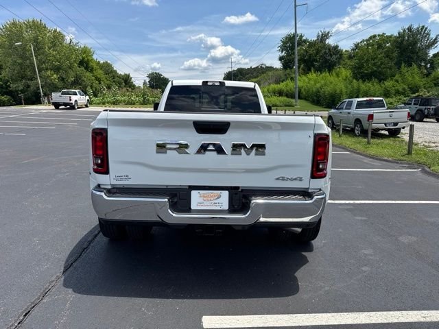 New 2026 Bright White Clear-Coat Exterior Paint RAM Tradesman image 6