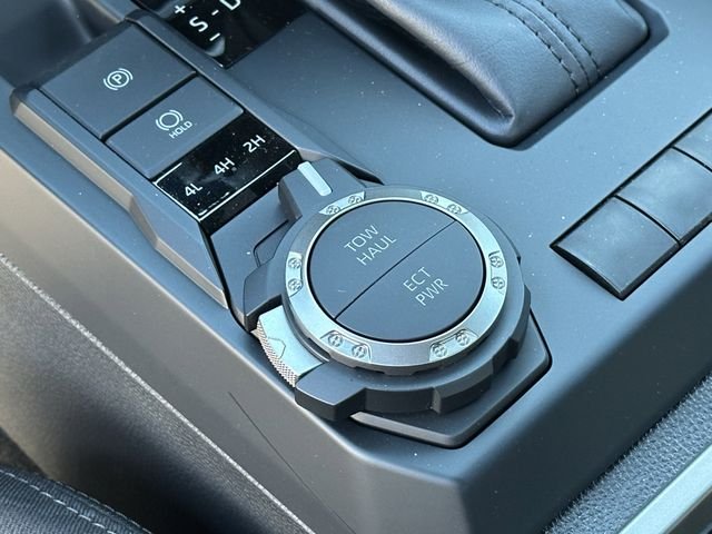 2026 Toyota Tacoma SR5 - Photo 21