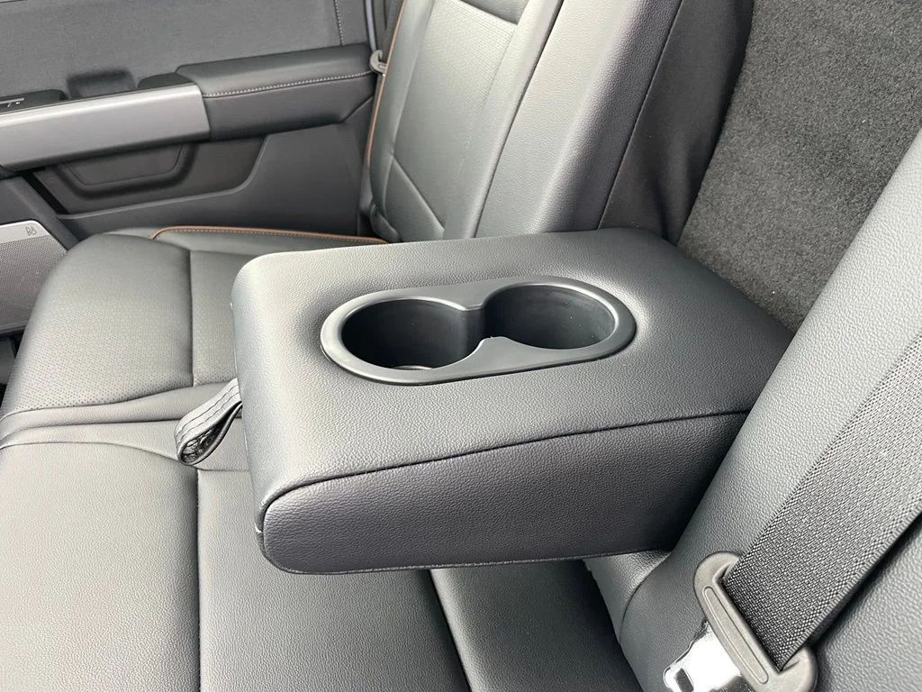 New 2026 Glacier Gray Metallic Tri-Coat Ford F-250® Lariat® image 65