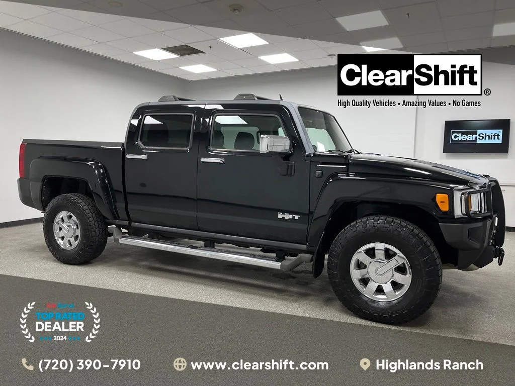 2010 Hummer H3T Alpha Edition's photo
