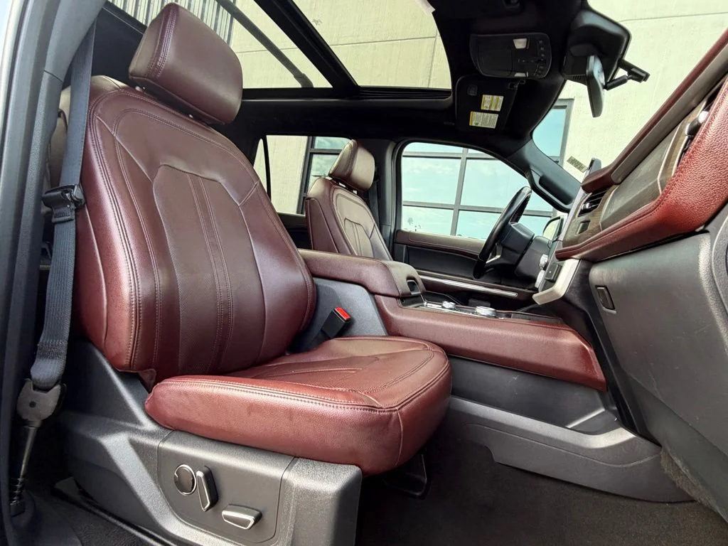 Used 2024 Silver Ford Limited image 21