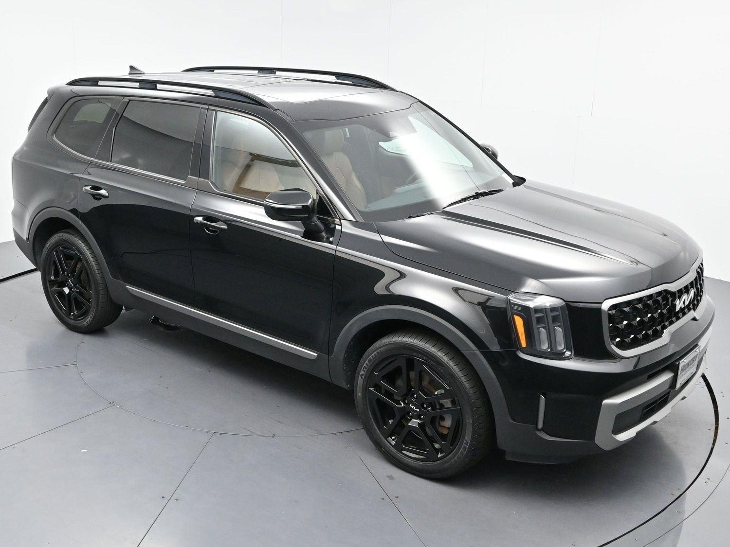 Used 2023 Ebony Black Kia EX X-Line image 37