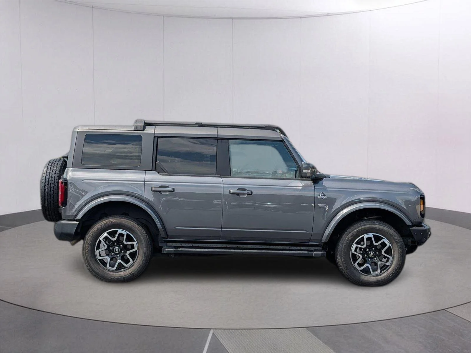 Used 2022 Carbonized Gray Ford Outer Banks image 7
