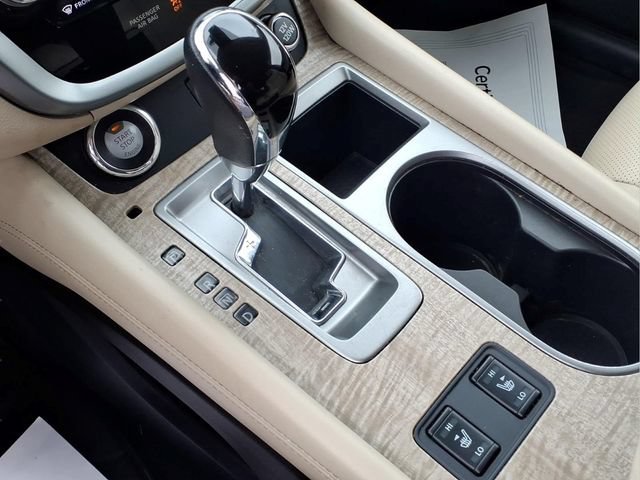 Used 2023 White Nissan SL FWD image 9