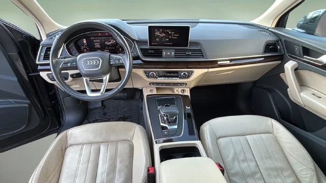 Used 2018 Gray Audi 2.0T image 16