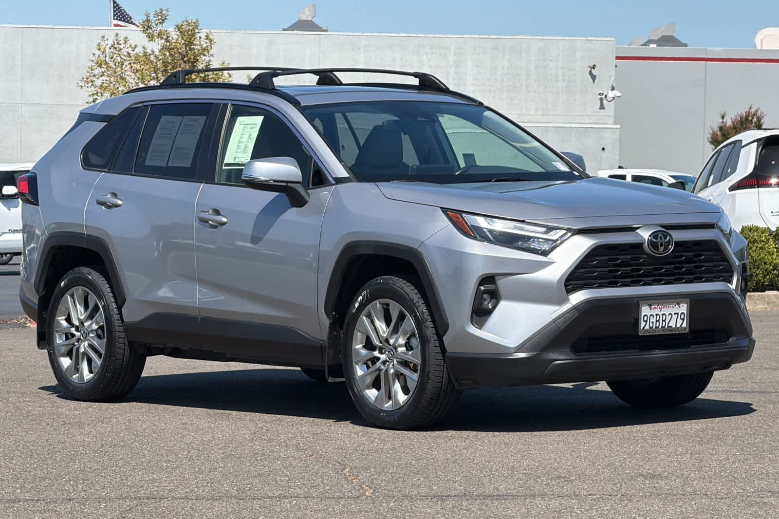 Used 2023 Silver Sky Metallic Toyota XLE Premium image 5