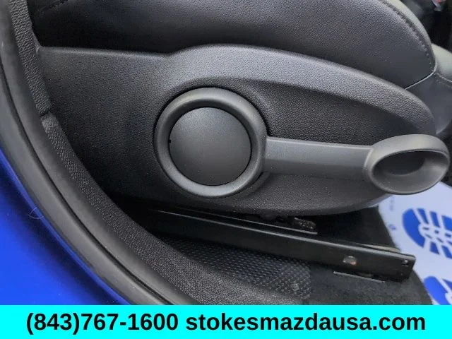 Used 2016 Blue MINI Base image 17