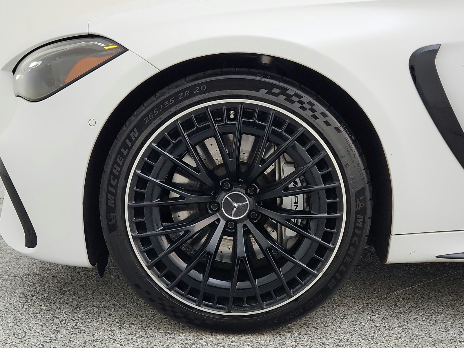 Certified Used 2024 MANUFAKTUR Moonlight White Metallic Mercedes-Benz AMG® CLE 53 image 32