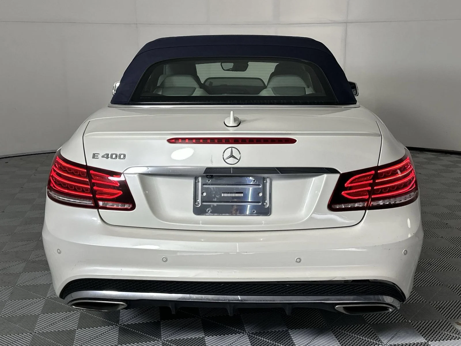 Used 2017 White Mercedes-Benz E 400 image 7