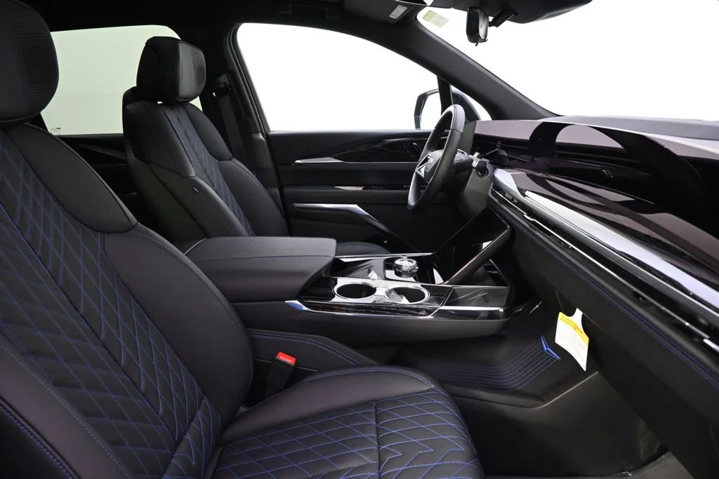 2025 Cadillac Escalade IQ Sport 1 - Photo 16