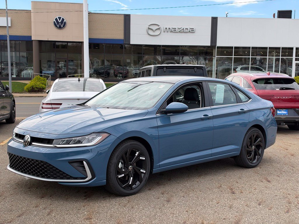 Certified Used 2026 Blue Volkswagen 1.5T SE image 1