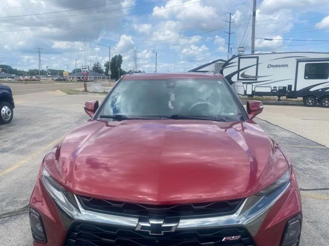 Used 2020 Cajun Red Tintcoat Chevrolet RS image 3