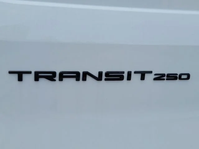 New 2026 Oxford White Ford Base image 9