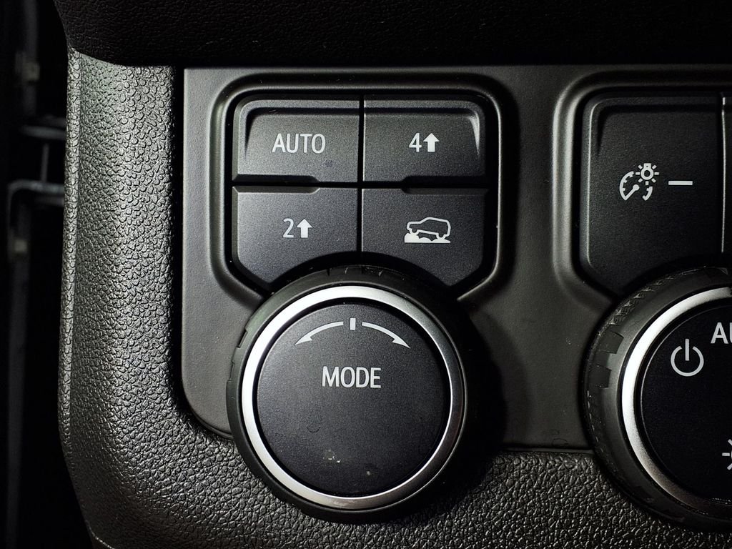 Used 2023 Gray Chevrolet LT image 16