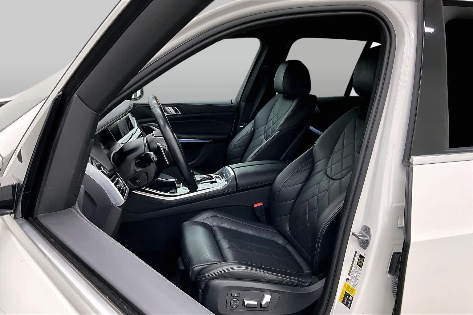 Used 2023 Alpine White BMW xDrive45e image 8