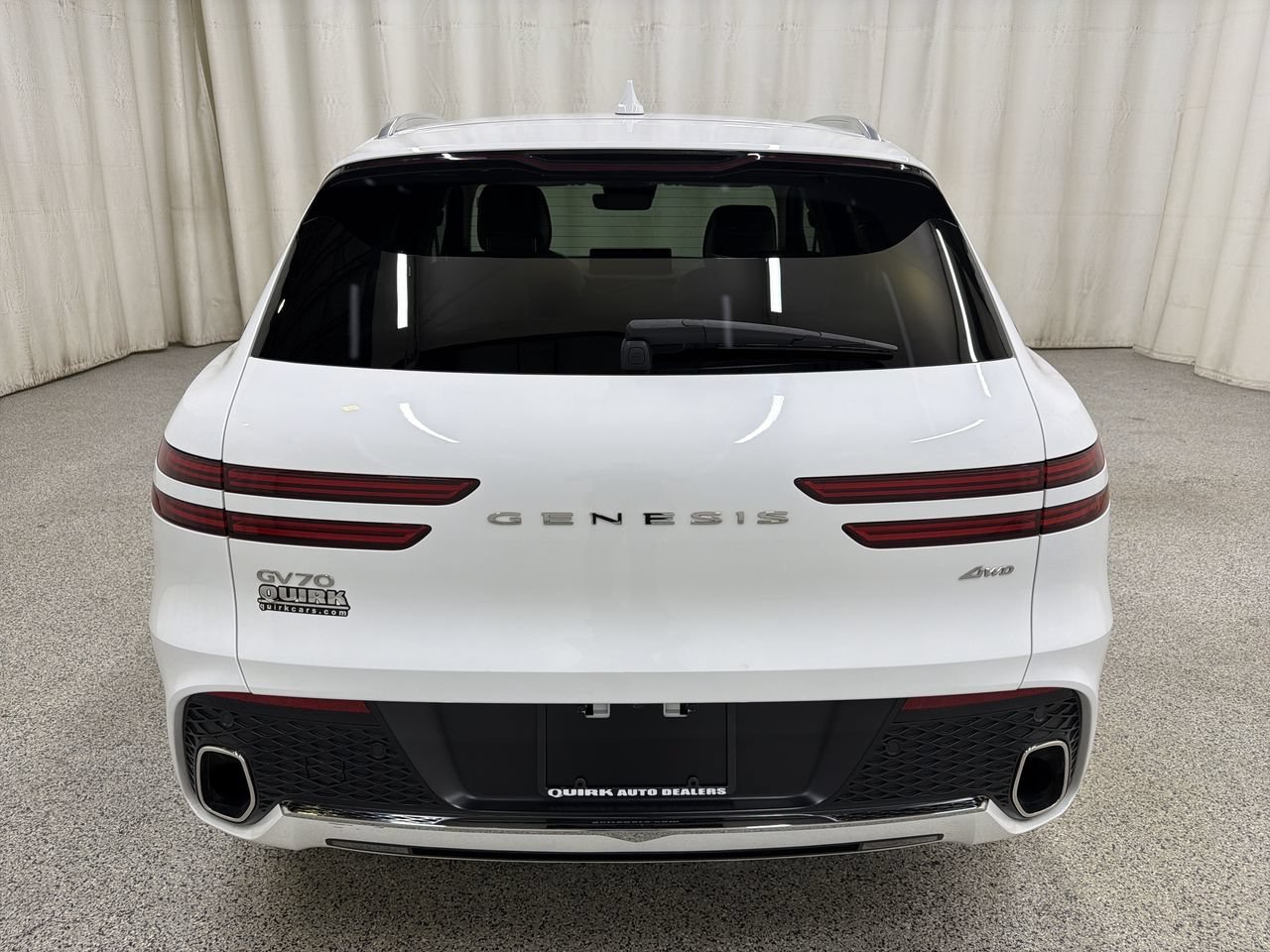 2024 GENESIS GV70 Standard - Photo 7