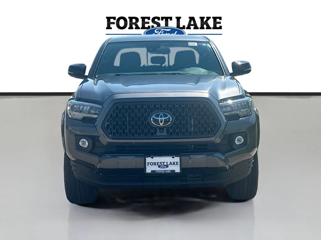 Used 2022 Toyota Tacoma Limited with VIN 3TMGZ5AN0NM505083 for sale in Forest Lake, Minnesota