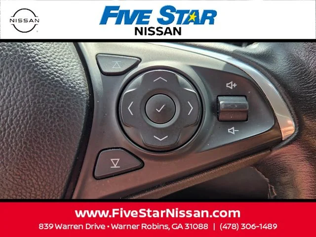 Used 2019 Silver Buick Essence image 27