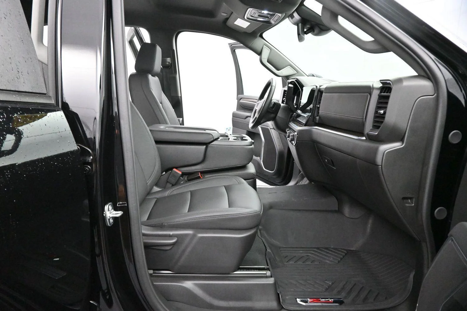 Used 2026 Black Chevrolet LT image 29