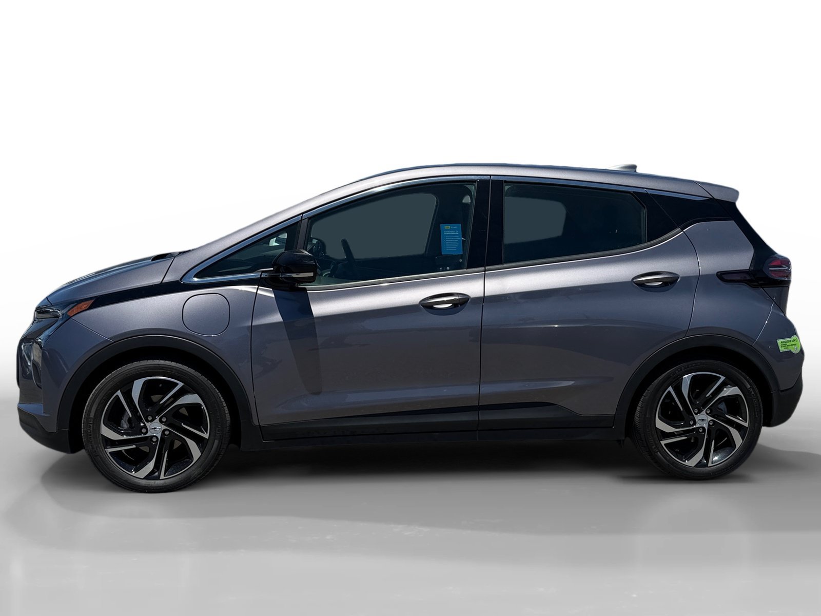 Used 2023 Gray Chevrolet 2LT image 2