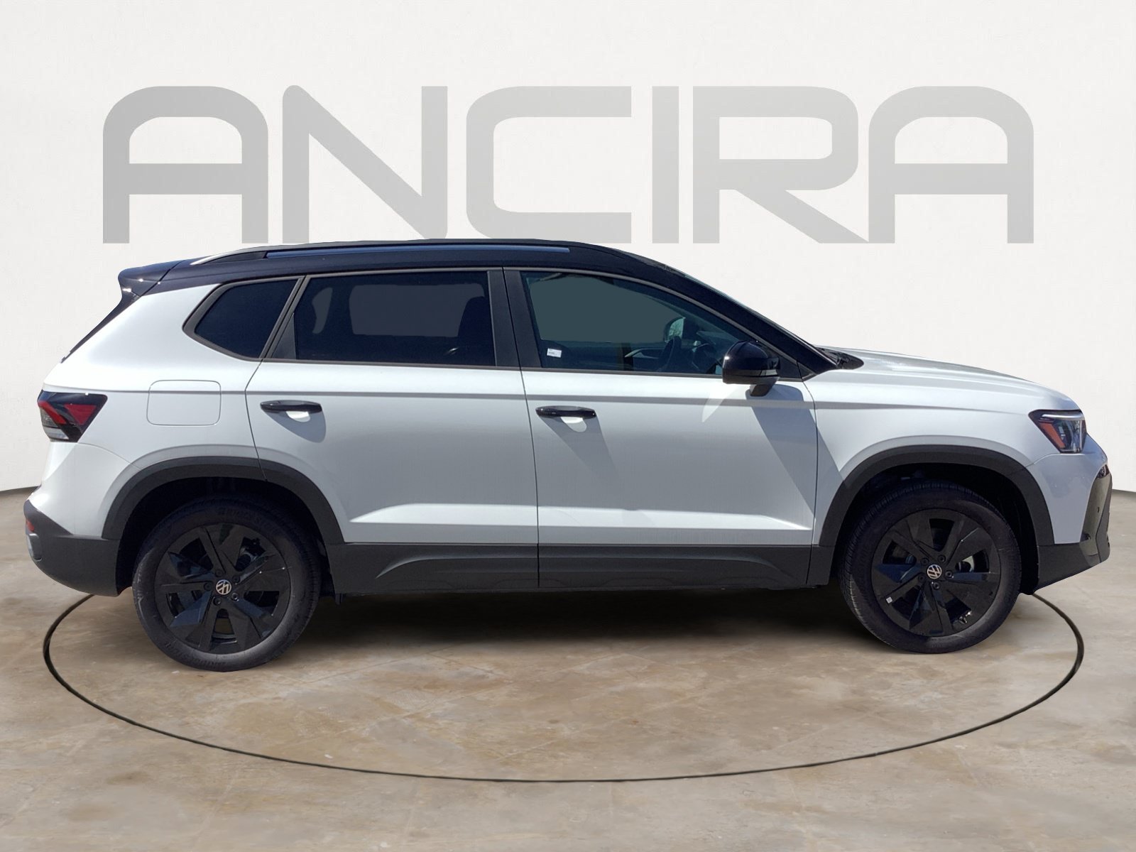 New 2026 Pure White w/Deep Black Roof Volkswagen SE Black image 9