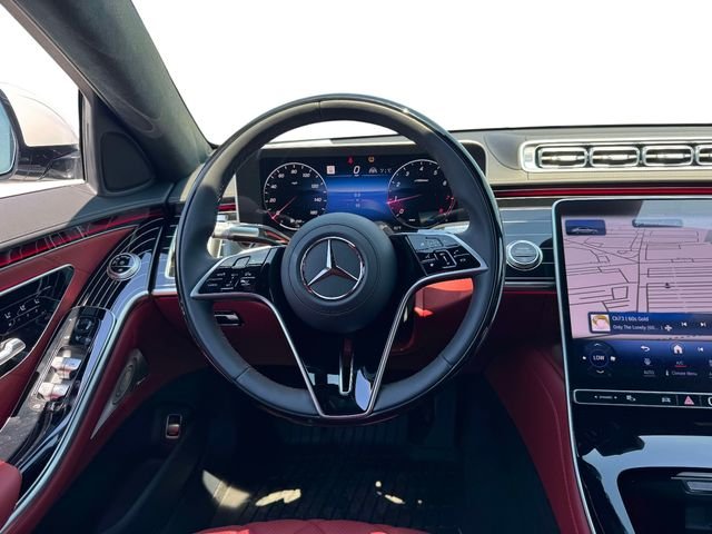 New 2026 MANUFAKTUR Moonlight White Magno Mercedes-Benz S 580 image 15
