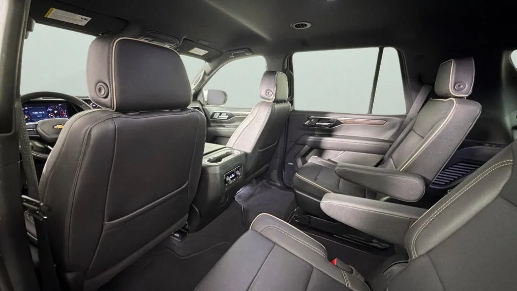 Used 2025 Black Chevrolet Premier image 28