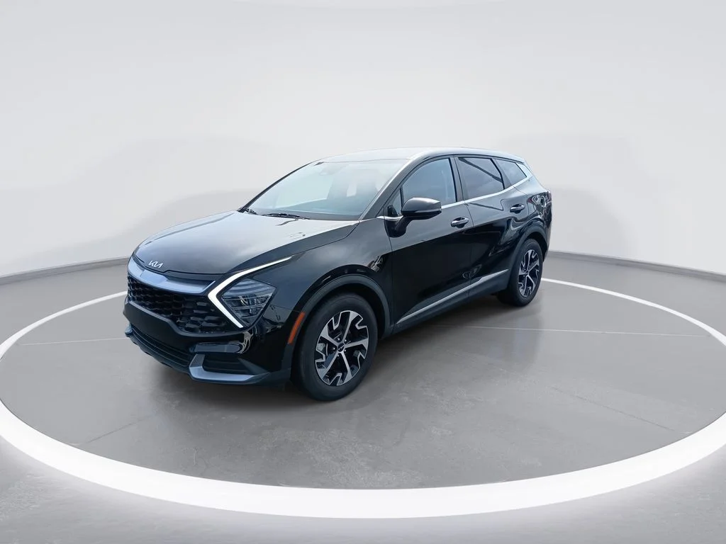 Used 2025 Black Kia EX image 4