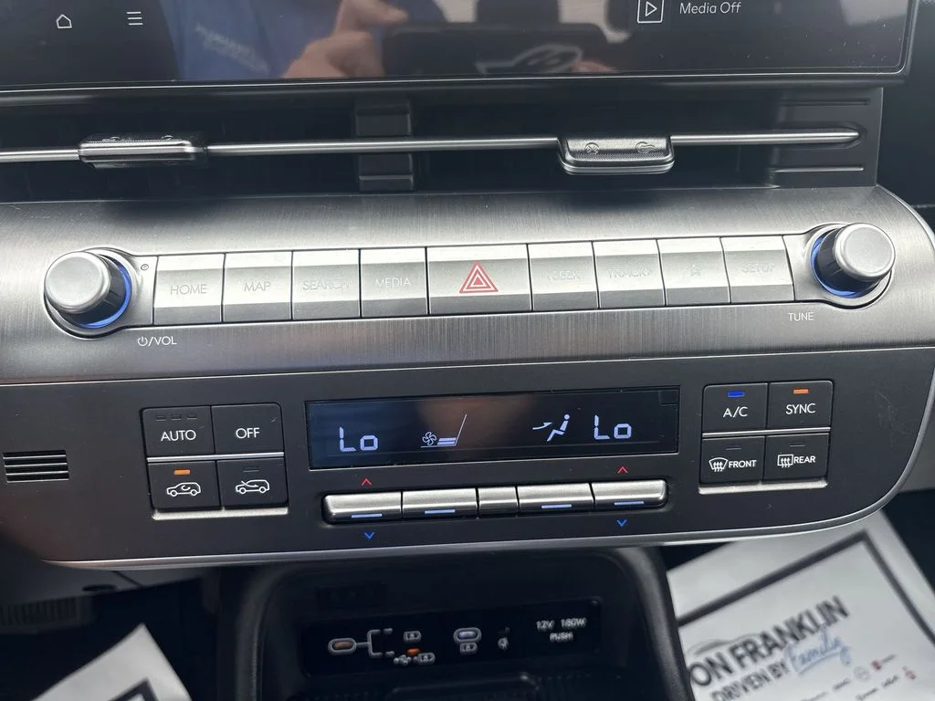 Used 2026 Gray Hyundai SEL Sport image 18