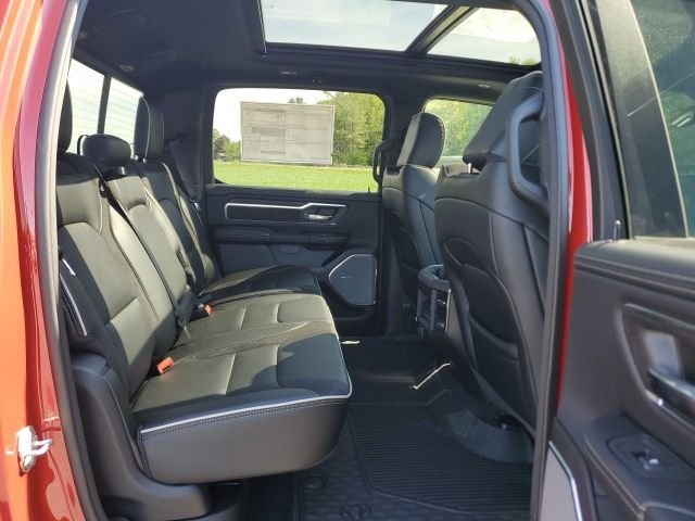 New 2026 Molten Red Pearl-Coat Exterior Paint RAM Laramie image 23