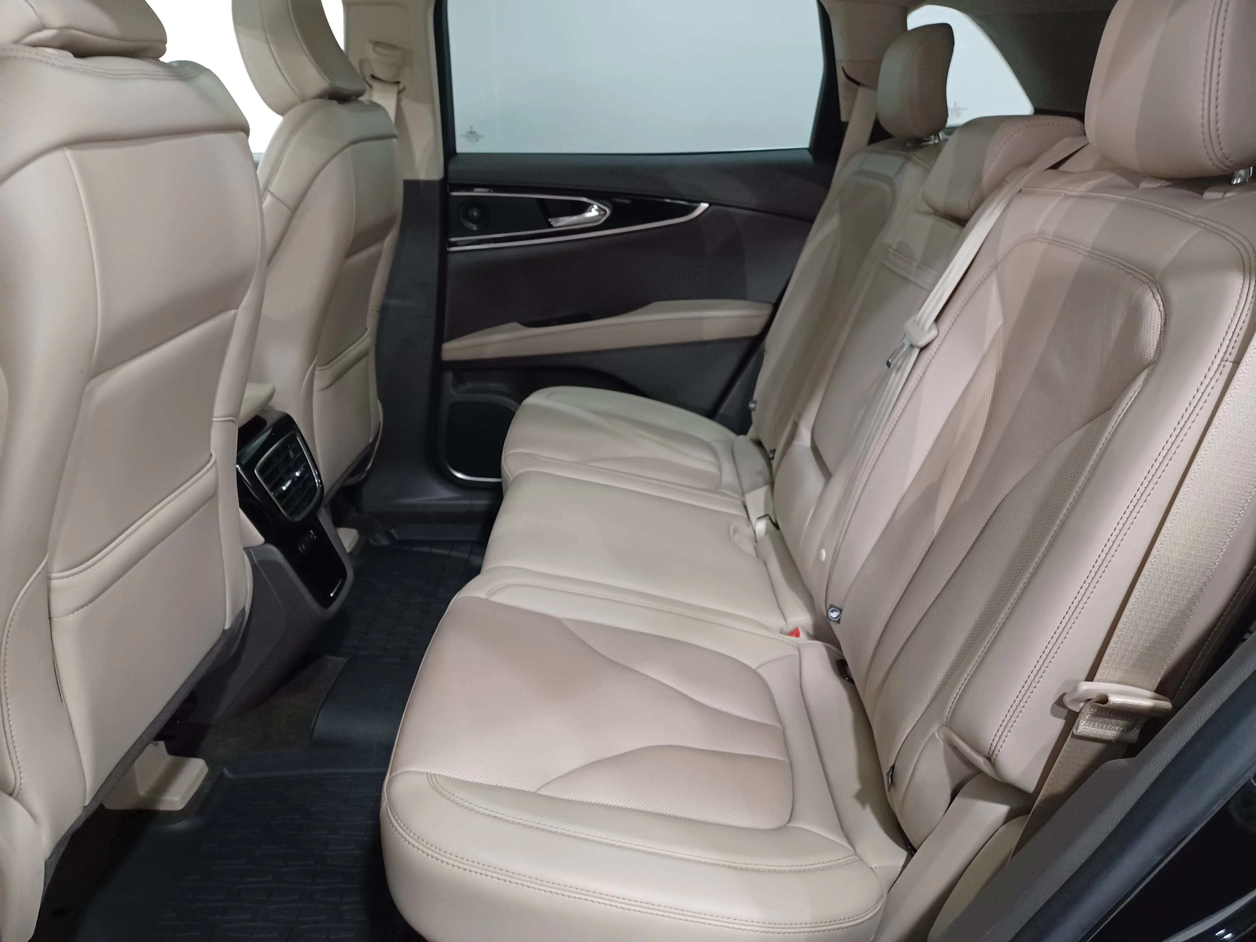 Certified Used 2023 Infinite Black Metallic Lincoln Reserve AWD*Adaptive Cruise | Remote Start | Nav | 360 Cam | Cooled Leather | Pano Roof | Htd Wheel image 11