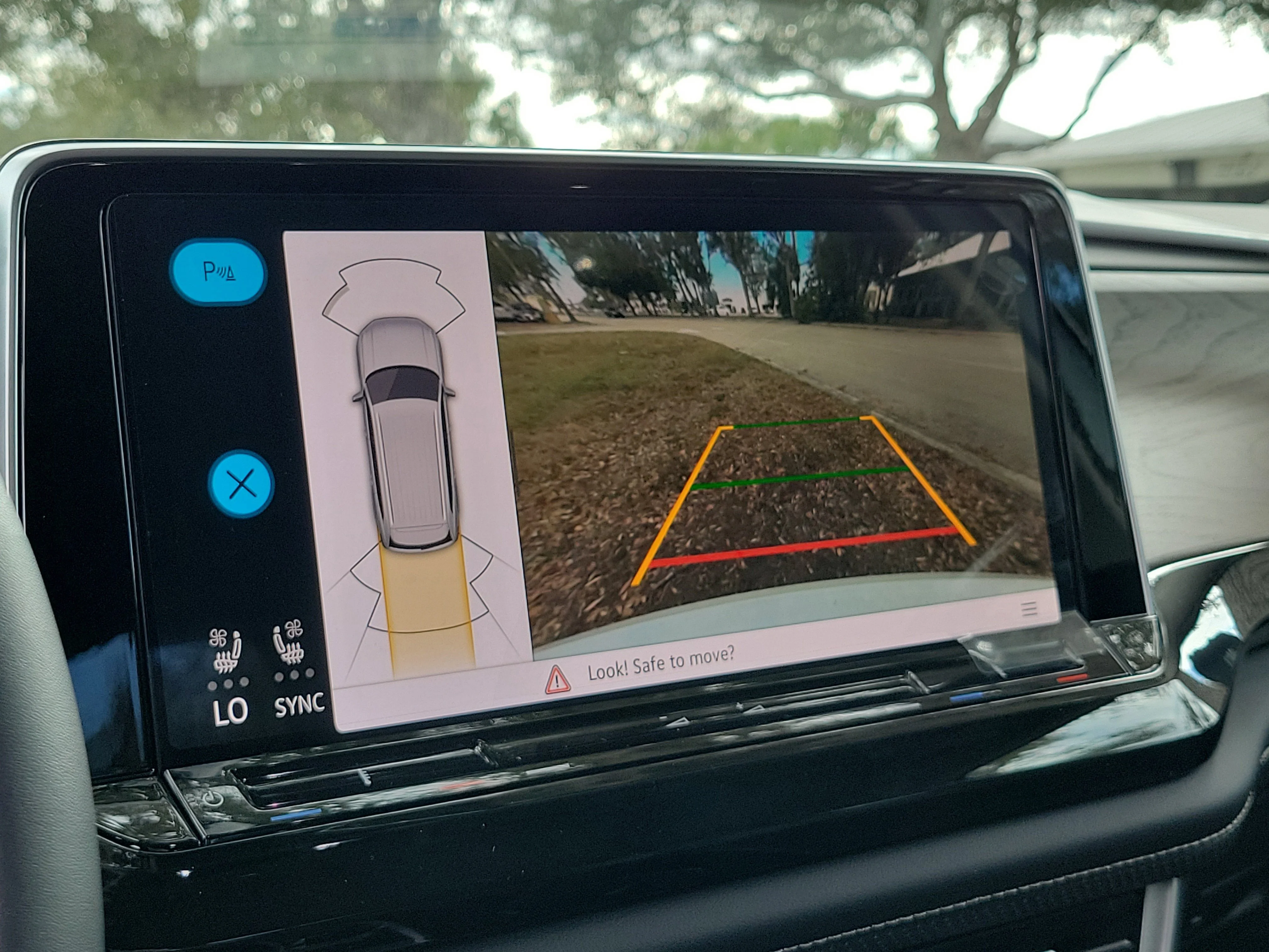 2026 Volkswagen Atlas SE w/Tech - Photo 25