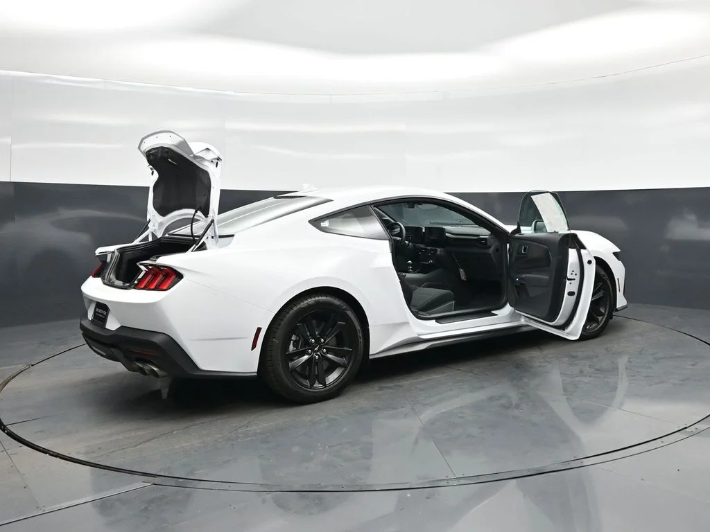 New 2026 Oxford White Ford GT image 5
