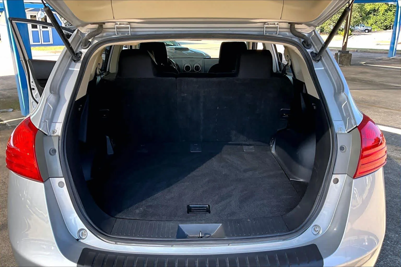 Used 2013 Brilliant Silver Nissan SV image 33
