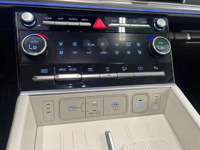 Used 2025 Gray Hyundai Calligraphy image 9