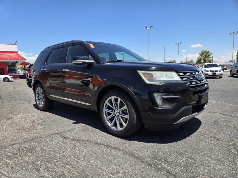 Used 2016 SHADOW BLACK Ford Limited image 4