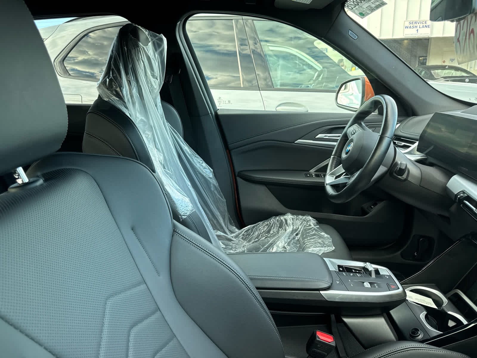 Used 2025 Utah Orange Metallic BMW xDrive28i image 14