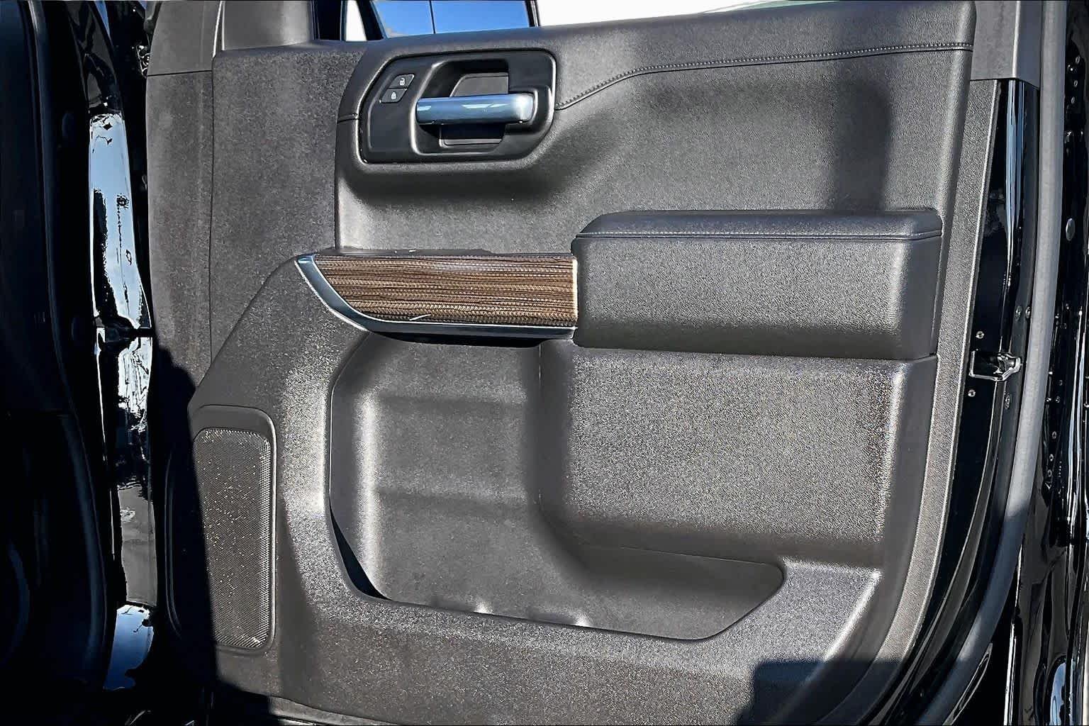 Used 2021 Black Chevrolet LT image 23