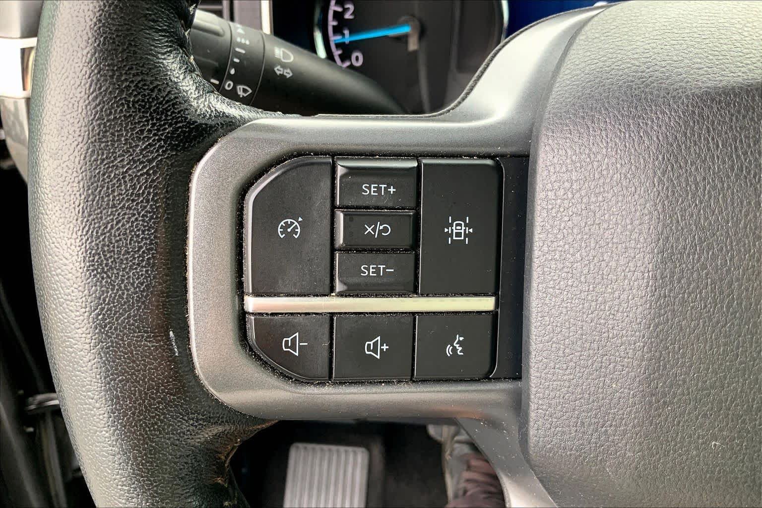 Used 2022 Carbonized Gray Metallic Ford XLT image 22