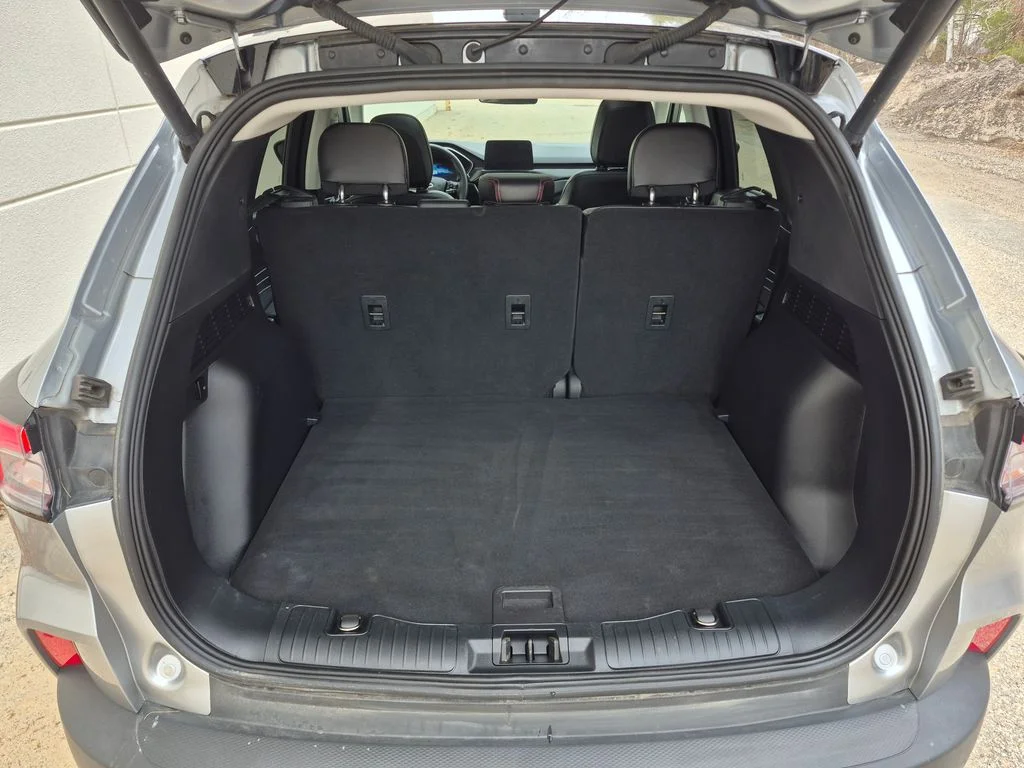 Used 2022 Silver Metallic Ford SEL image 8