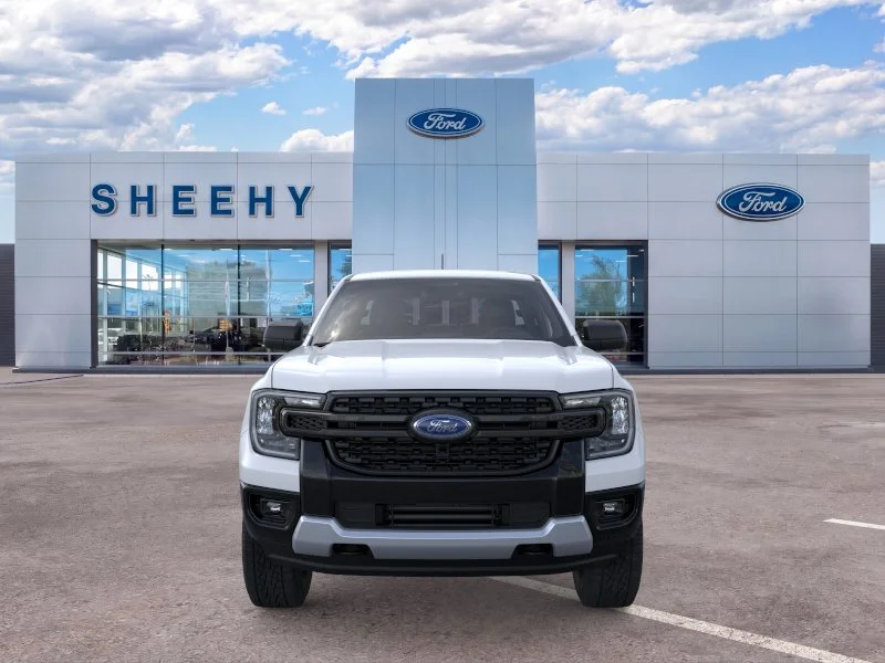 New 2025 Oxford White Ford XLT image 2