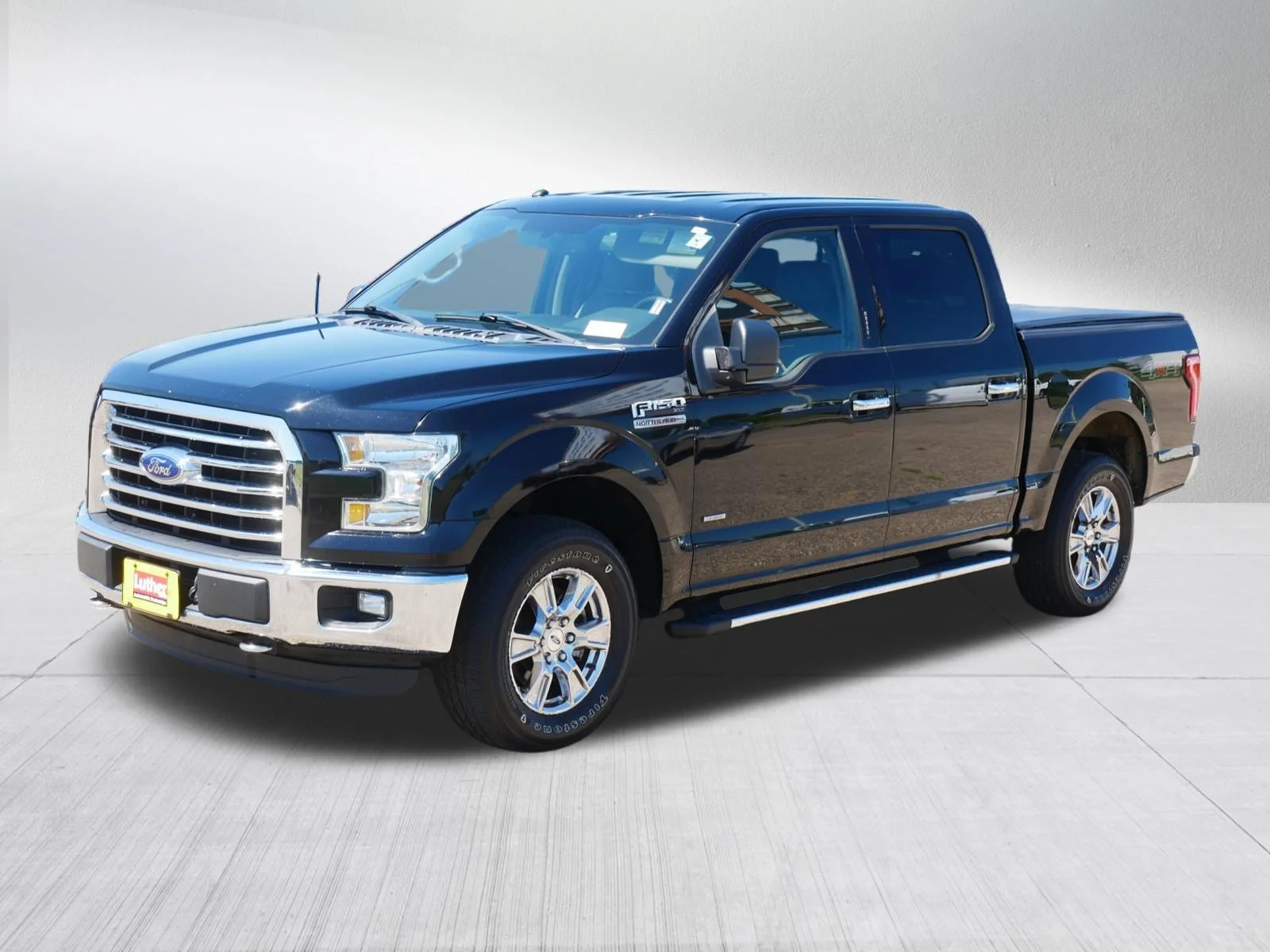 Certified Used 2022 Agate Black Ford XLT image 3