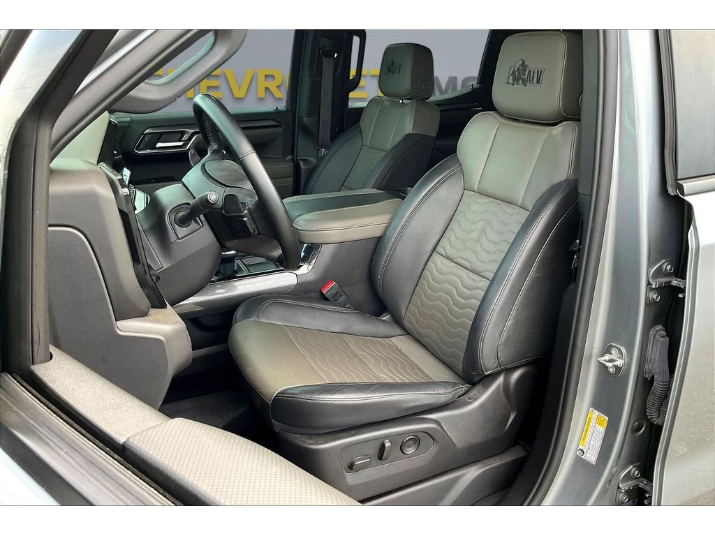 Used 2024 Sterling Gray Metallic Chevrolet ZR2 image 17