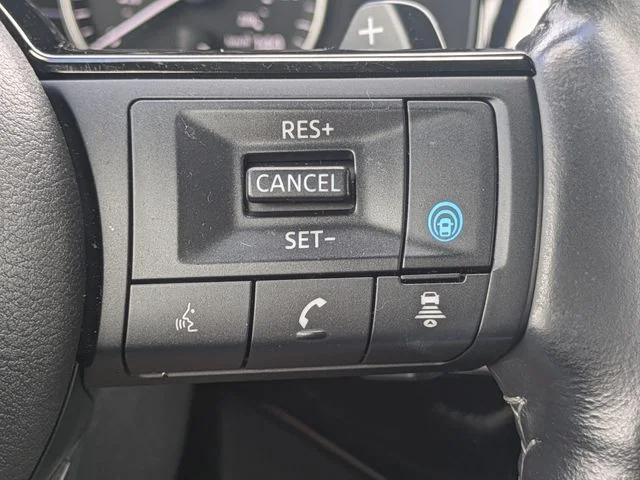 Certified Used 2025 Gun Metallic Nissan SL image 27